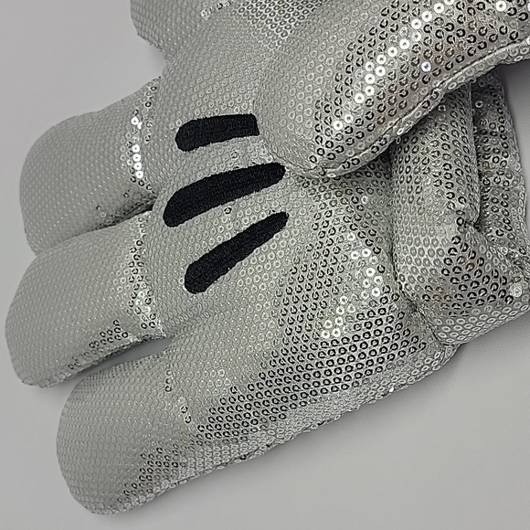 60th Anniversary Mickey Mouse hands gloves - Picture 4 of 6